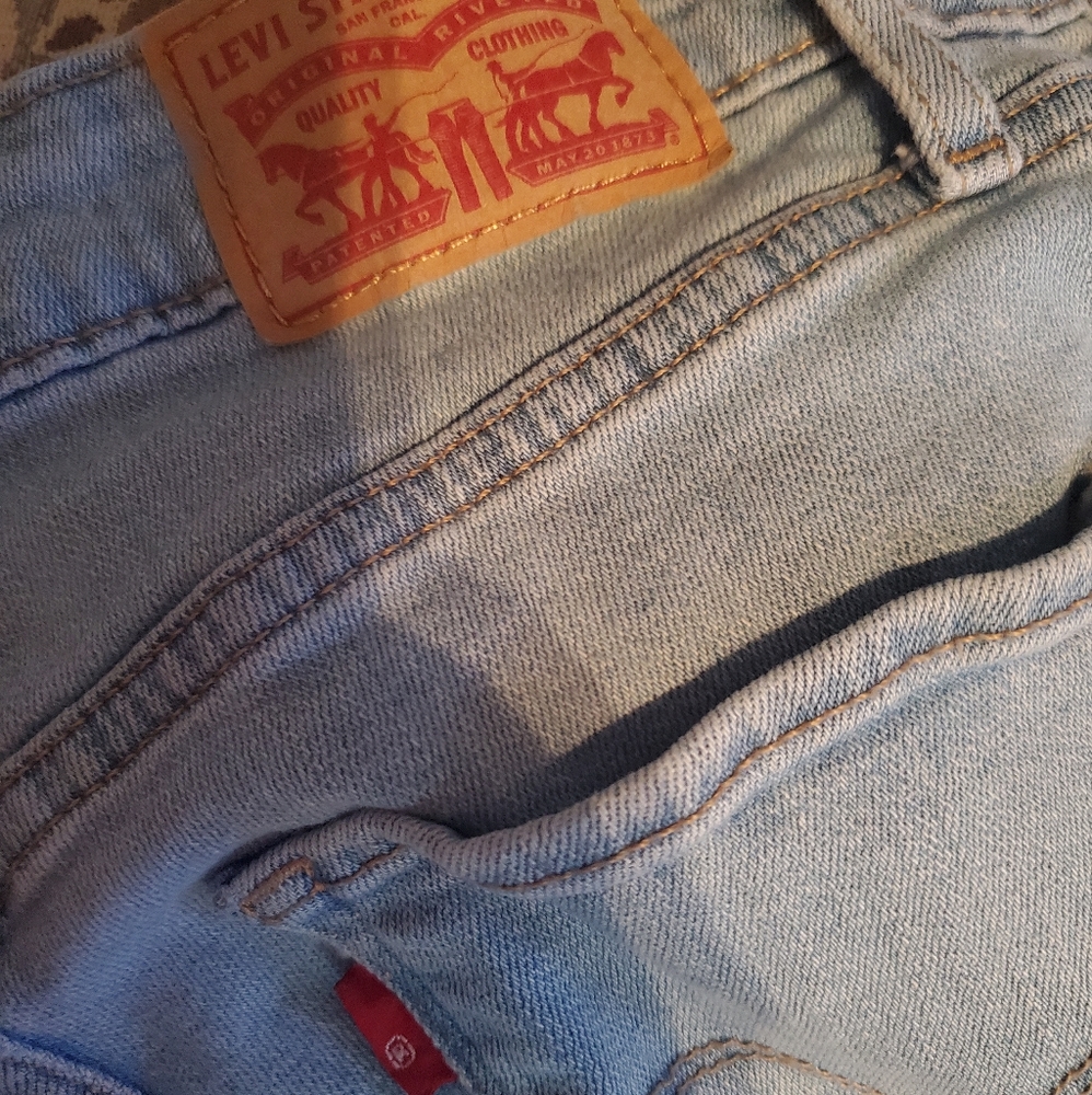 Levi 721 - Picture 2 of 3
